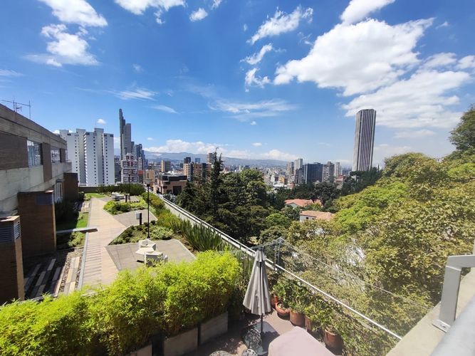 Apartamento de 2 alcobas en venta en Bosque Izquierdo, Bogotá, 69 m² · foto 4 de 24