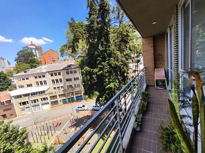 Apartamento de 2 alcobas en venta en Bosque Izquierdo, Bogotá, 69 m² · foto 9 de 24