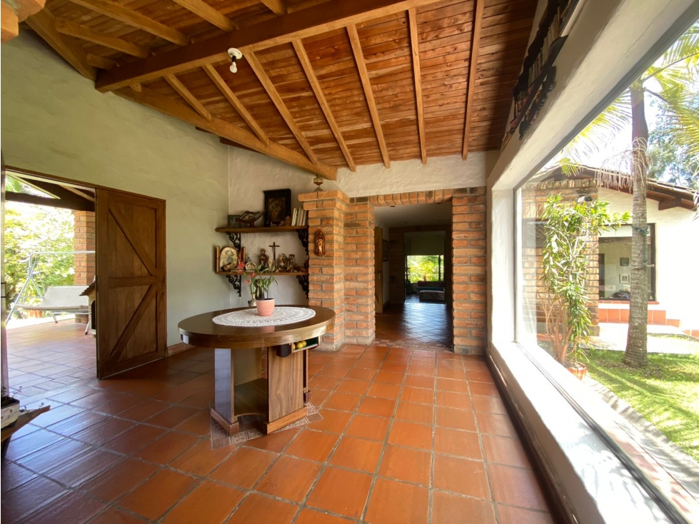4BR Country House in Aeropuerto (500 m²) for Sale - 4