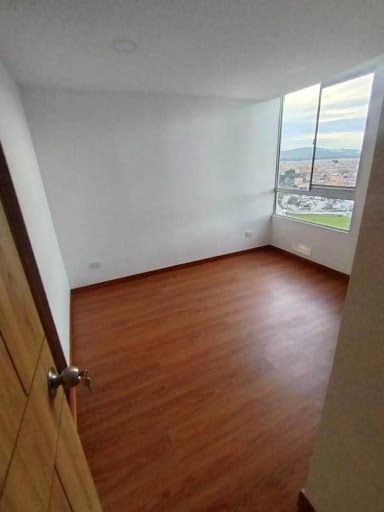 Apartamento en arriendo en Bosa Islandia, Bogotá · foto 14 de 19