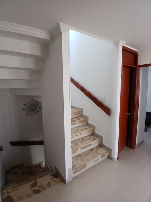 Casa de 4 alcobas en venta en Pueblito Paisa, Pereira, 144 m² · foto 4 de 24