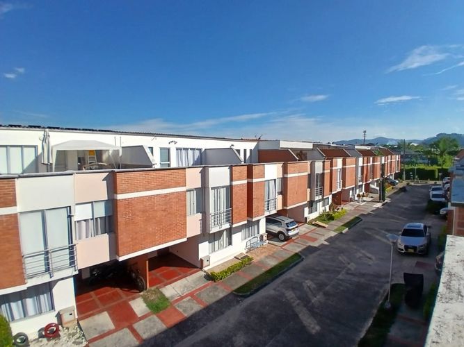Casa de 4 alcobas en venta en Pueblito Paisa, Pereira, 144 m² · foto 12 de 24