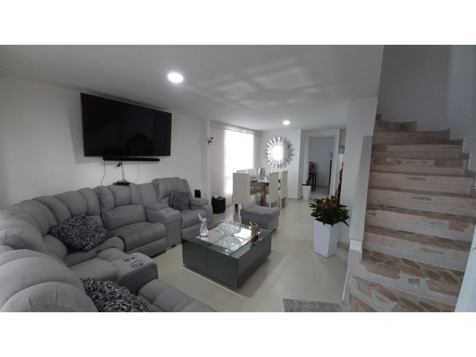 Casa en venta en Bulevar De Las Villas, Pereira · foto 3 de 24