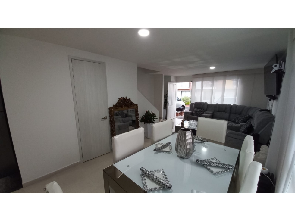 Casa en venta en Bulevar De Las Villas, Pereira · foto 5 de 24
