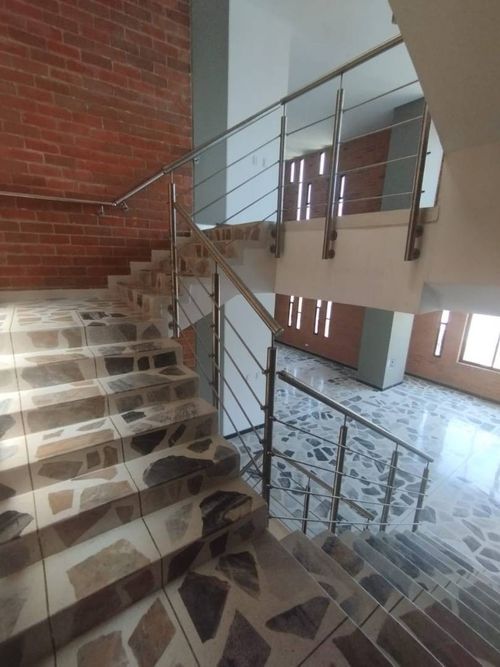 Edificio en arriendo en Alameda, Cali, 1200 m² · foto 3 de 24