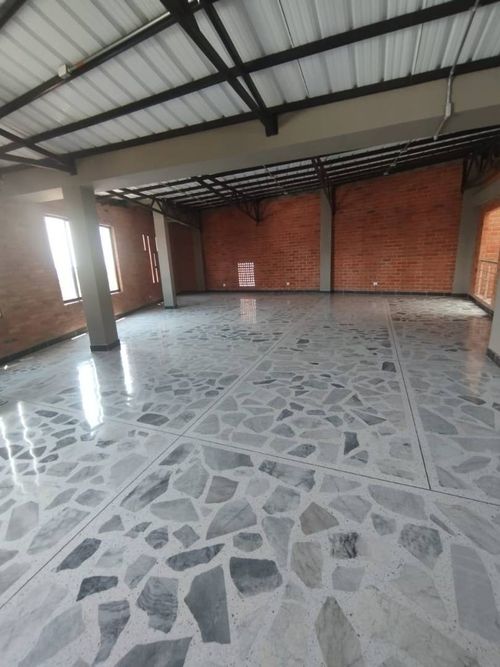 Edificio en arriendo en Alameda, Cali, 1200 m² · foto 4 de 24