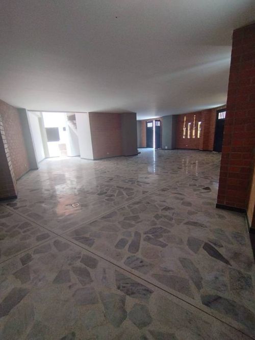 Edificio en arriendo en Alameda, Cali, 1200 m² · foto 6 de 24