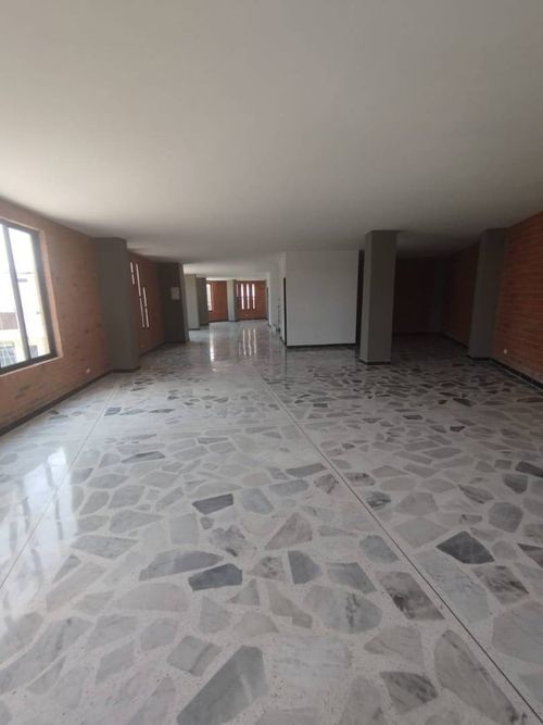 Edificio en arriendo en Alameda, Cali, 1200 m² · foto 13 de 24