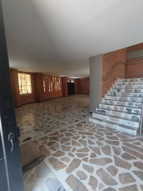 Edificio en arriendo en Alameda, Cali, 1200 m² · foto 16 de 24
