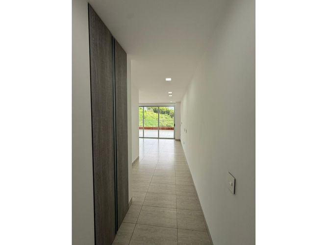 Apartamento de 2 alcobas en venta en Cerritos, Pereira, 102 m² · foto 6 de 24