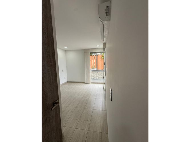 Apartamento de 2 alcobas en venta en Cerritos, Pereira, 102 m² · foto 11 de 24