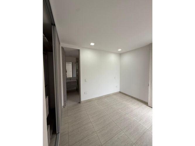 Apartamento de 2 alcobas en venta en Cerritos, Pereira, 102 m² · foto 13 de 24