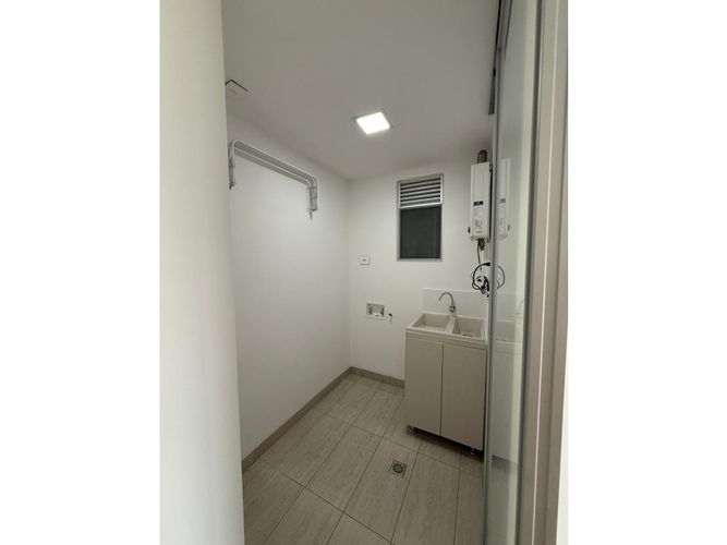 Apartamento de 2 alcobas en venta en Cerritos, Pereira, 102 m² · foto 17 de 24