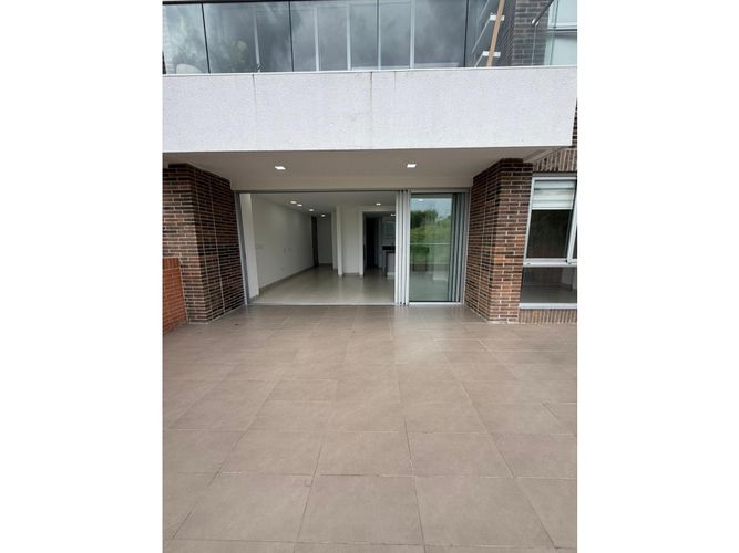 Apartamento de 2 alcobas en venta en Cerritos, Pereira, 102 m² · foto 23 de 24