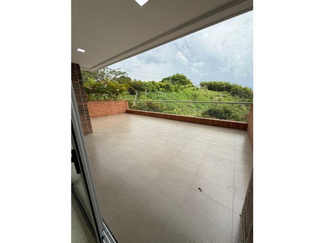 Apartamento de 2 alcobas en venta en Cerritos, Pereira, 102 m² · foto 24 de 24