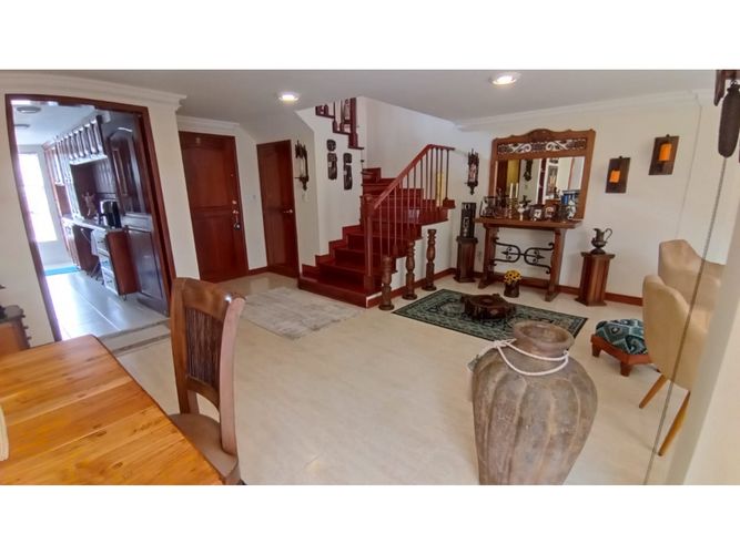 Casa de 3 alcobas en venta en Pinares, Pereira, 250 m² · foto 5 de 24