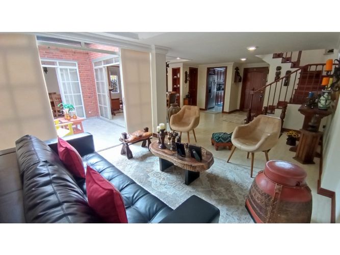 Casa de 3 alcobas en venta en Pinares, Pereira, 250 m² · foto 7 de 24