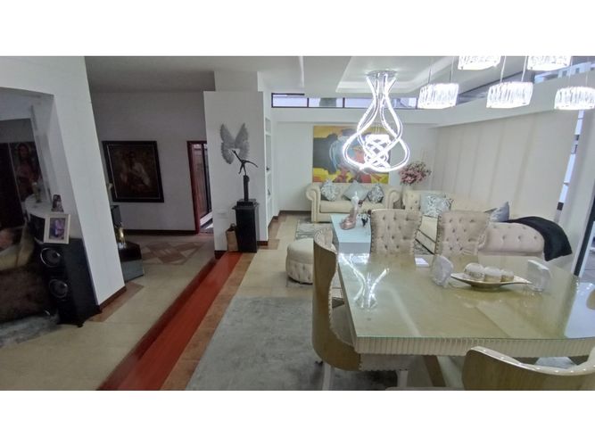 Casa de 4 alcobas en venta en Pinares, Pereira, 263 m² · foto 5 de 24