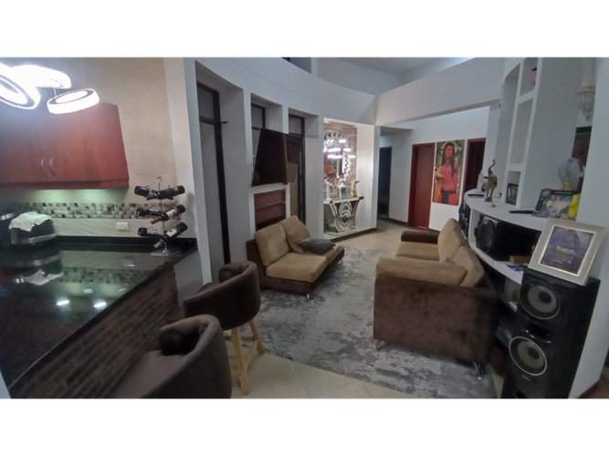 Casa de 4 alcobas en venta en Pinares, Pereira, 263 m² · foto 7 de 24
