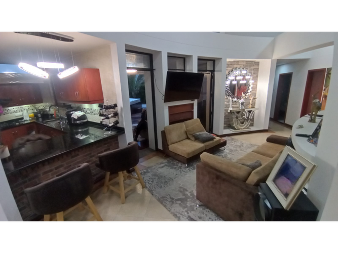 Casa de 4 alcobas en venta en Pinares, Pereira, 263 m² · foto 9 de 24