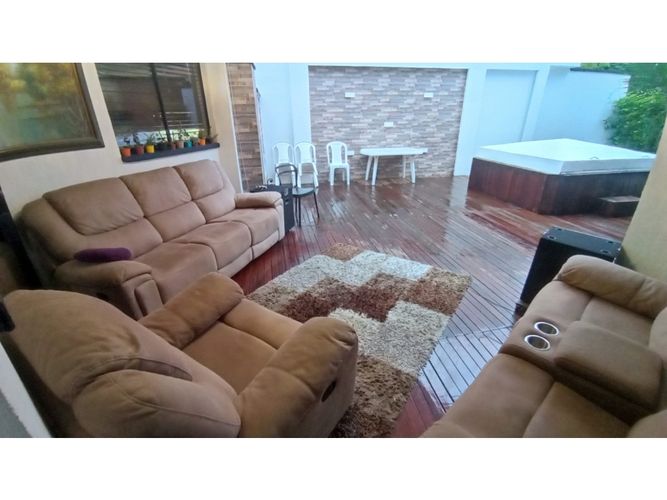 Casa de 4 alcobas en venta en Pinares, Pereira, 263 m² · foto 13 de 24