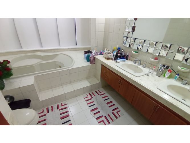 Casa de 4 alcobas en venta en Pinares, Pereira, 263 m² · foto 24 de 24