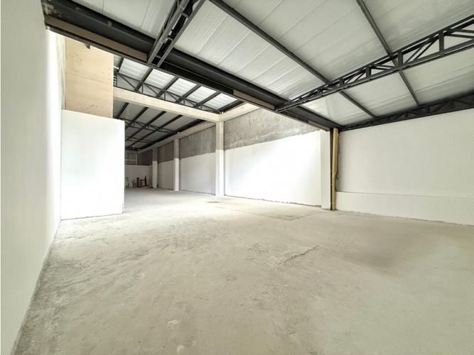 Local en arriendo en Sector Lago Uribe, Pereira, 340 m² · foto 8 de 9