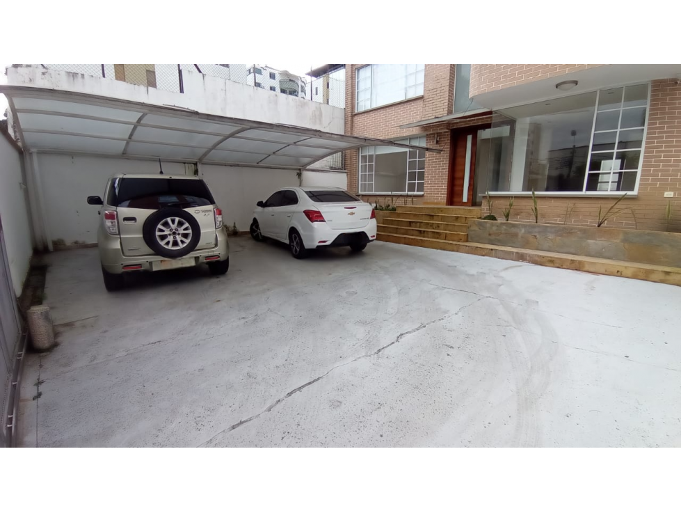 Casa en venta en Pinares, Pereira · foto 2 de 24