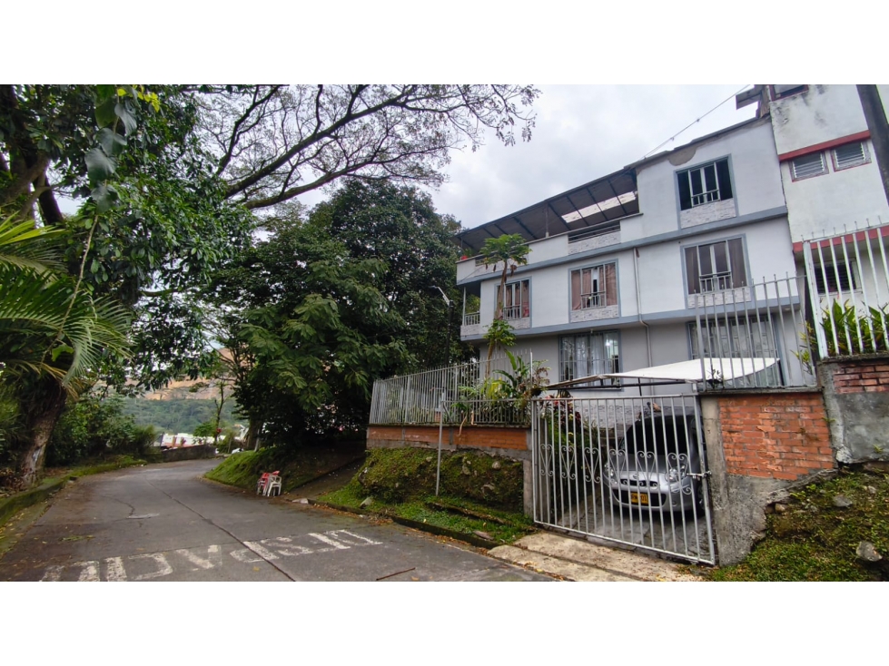 Casa en venta en Ciudadela Del Cafe Sector C, Pereira · foto 3 de 24