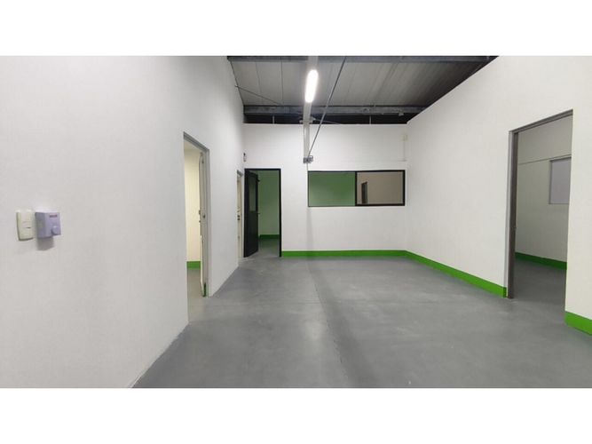 Bodega en arriendo en La Villa, Pereira, 701 m² · foto 14 de 24