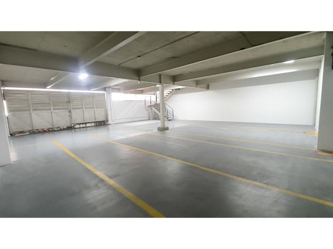 Bodega en arriendo en La Villa, Pereira, 701 m² · foto 17 de 24