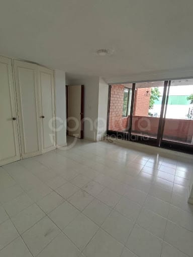 Apartamento de 5 alcobas en arriendo en Patio Bonito, Medellín, 134 m² · foto 4 de 10
