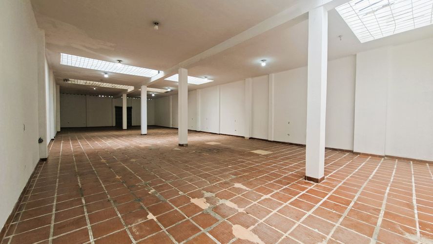 Bodega en arriendo en Ub Los Geranios, Chía, 300 m² · foto 6 de 11