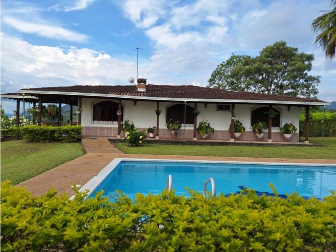 Finca en venta en Combia, Pereira, 400 m² · foto 3 de 21