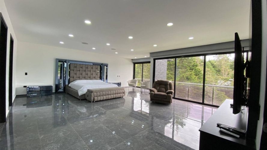 Casa de 6 alcobas en venta en Las Palmas, Envigado, 721 m² · foto 9 de 24