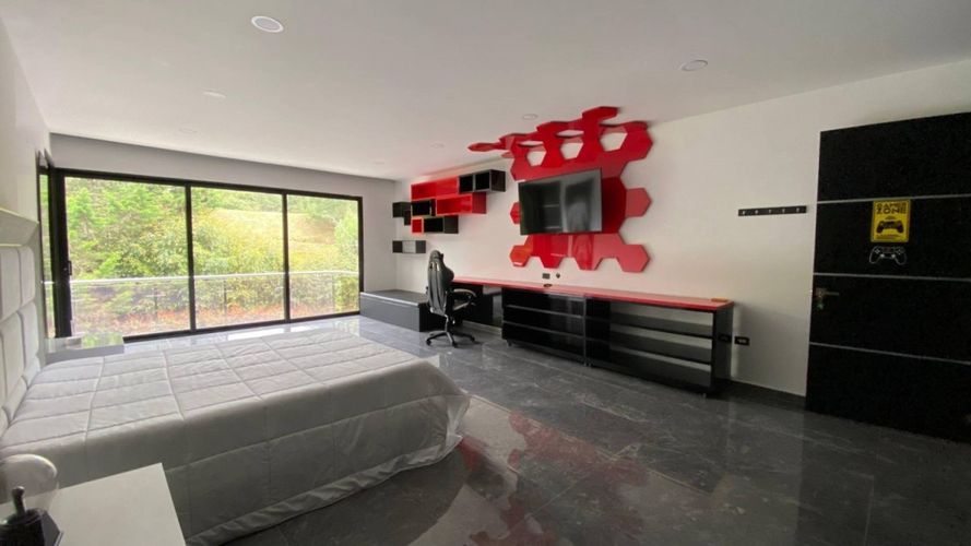 Casa de 6 alcobas en venta en Las Palmas, Envigado, 721 m² · foto 15 de 24