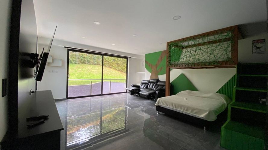 Casa de 6 alcobas en venta en Las Palmas, Envigado, 721 m² · foto 16 de 24