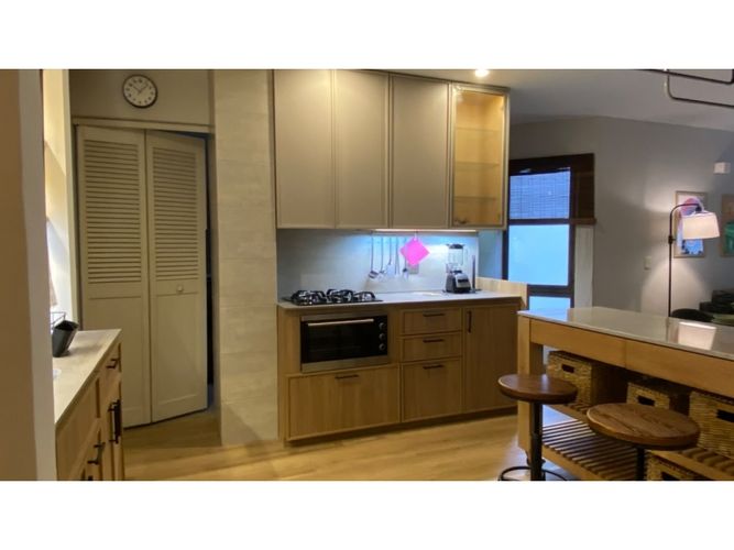 Apartamento de 1 alcoba en venta en La Florida, Medellín, 92 m² · foto 6 de 13