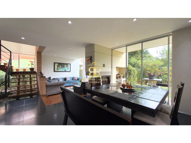 Casa de 3 alcobas en venta en Cerca De Piedra, Chía, 296 m² · foto 3 de 24
