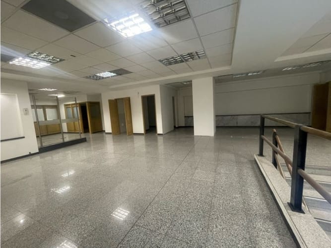 Oficina en arriendo en Castropol, Medellín, 324 m² · foto 5 de 24