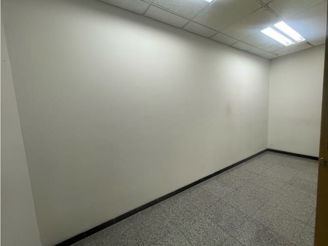 Oficina en arriendo en Castropol, Medellín, 324 m² · foto 12 de 24