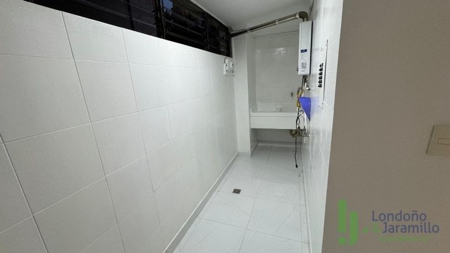Apartamento de 3 alcobas en venta en El Poblado, Medellín, 109 m² · foto 13 de 20