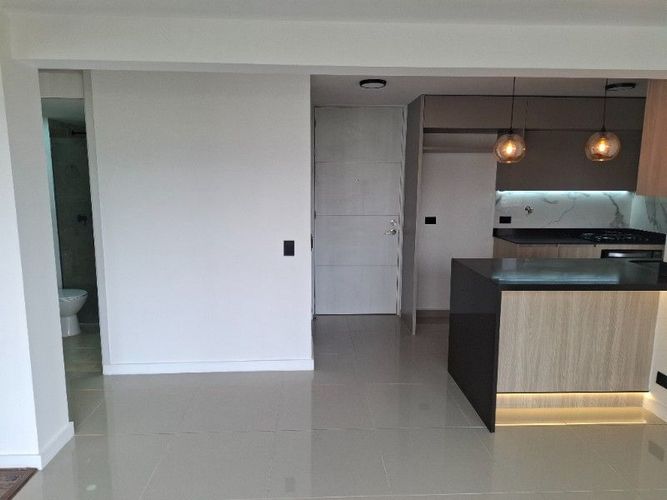 Apartamento en venta en Rodeo Alto, Medellín · foto 3 de 24