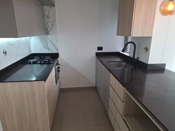 Apartamento en venta en Rodeo Alto, Medellín · foto 4 de 24