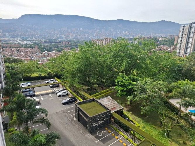 Apartamento en venta en Rodeo Alto, Medellín · foto 14 de 24