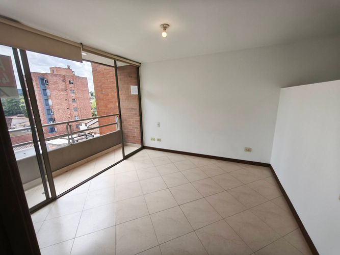 Apartamento de 1 alcoba en venta en Patio Bonito, Medellín, 62 m² · foto 13 de 19