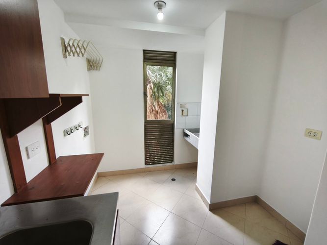 Apartamento de 1 alcoba en venta en Patio Bonito, Medellín, 62 m² · foto 10 de 19