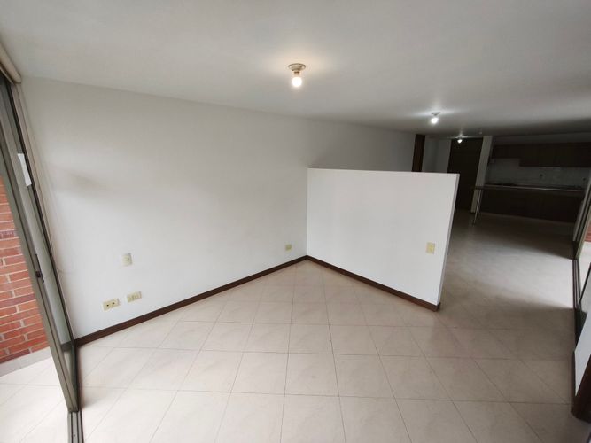 Apartamento de 1 alcoba en venta en Patio Bonito, Medellín, 62 m² · foto 15 de 19
