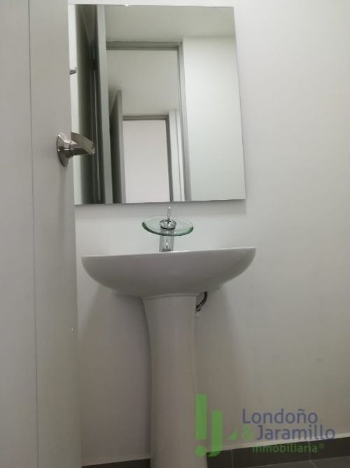 Oficina en venta en Primavera, Envigado, 37 m² · foto 5 de 6