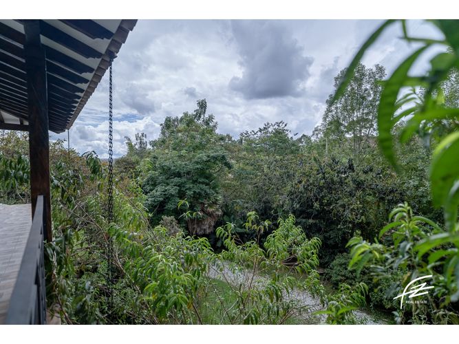 Casa de 5 alcobas en venta en Guarne, 410 m² · foto 8 de 24
